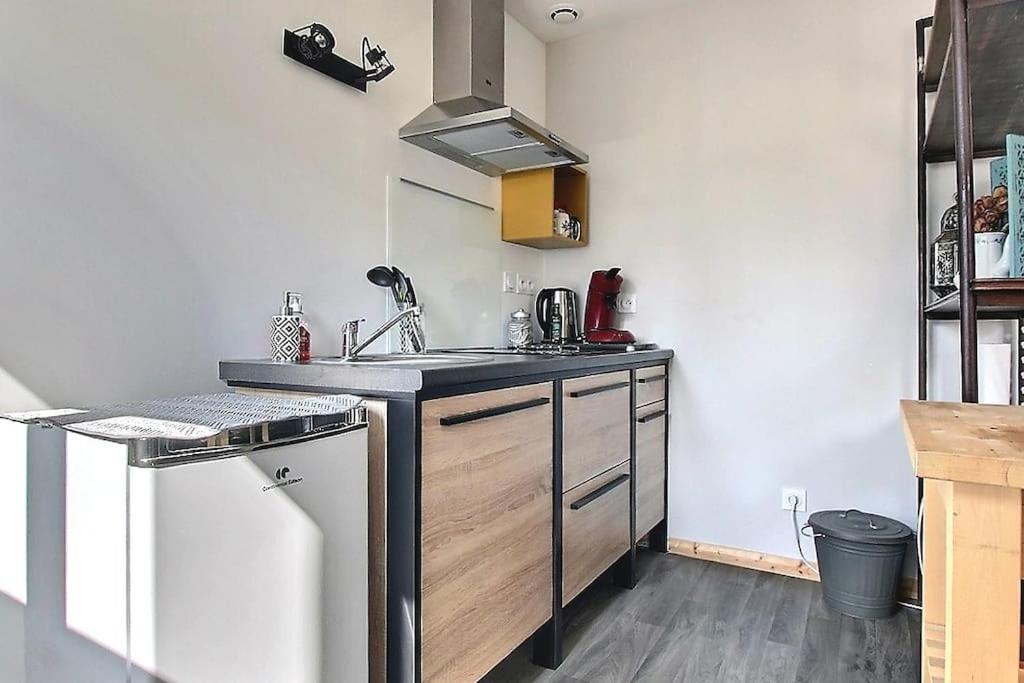 Appartement T2 Independant Au Coeur De La Ville Бурж Экстерьер фото