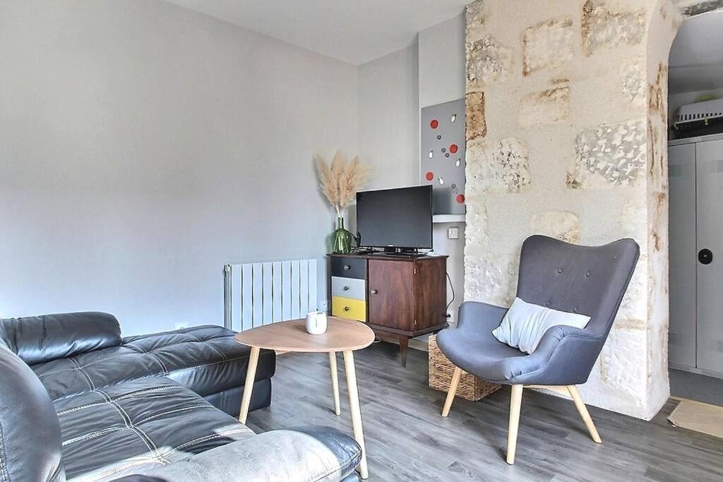 Appartement T2 Independant Au Coeur De La Ville Бурж Экстерьер фото